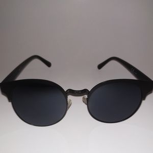 All Black detailed metal Sunglasses UV protected